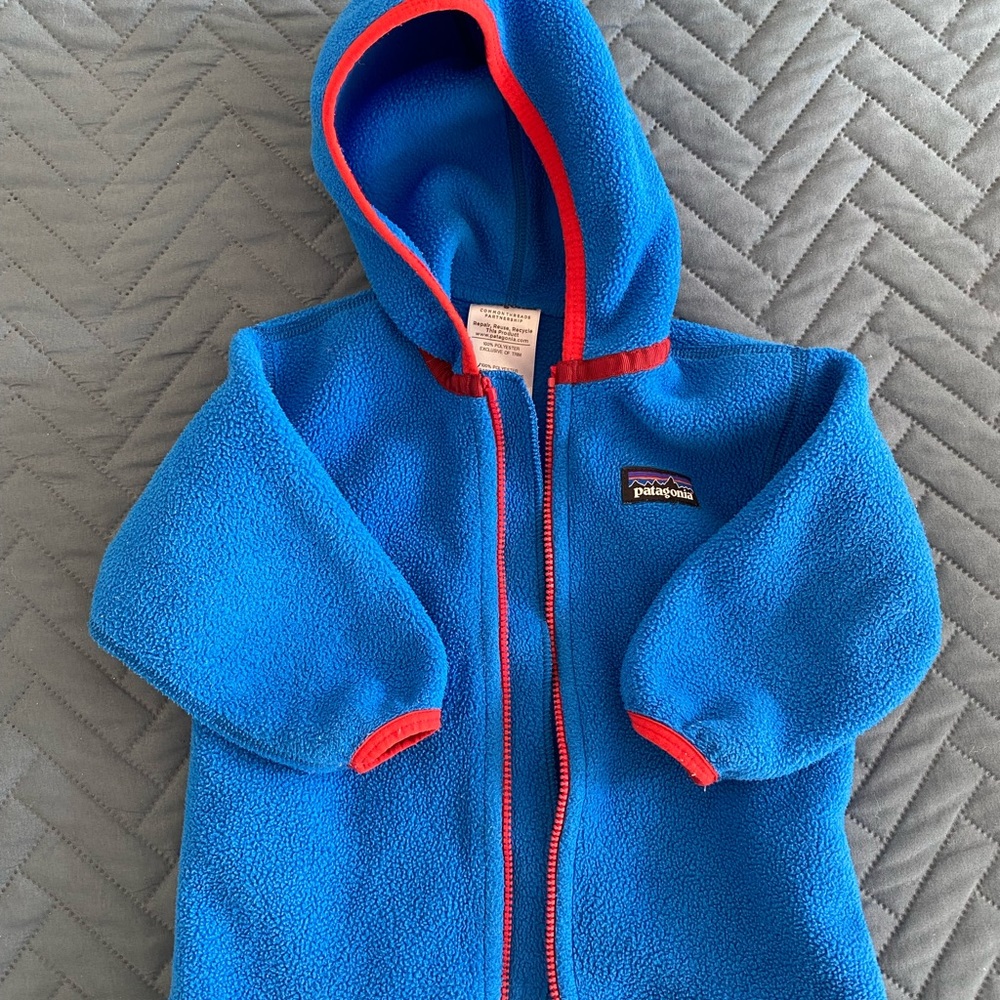 Patagonia fleece jacket with hood, size 12 months